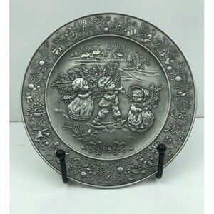 1982 Hallmark Christmas Pewter Plate Designed by Mary Hamilton - Made USA